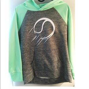 Justice Softball Hoddie!💚